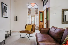A6 - Liberty 2 Bedroom Apartment - Image 5