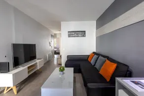 L'Évêché | Spacious 2-bedroom, 1-bathroom, Duplex in Hypercentre - Image 4
