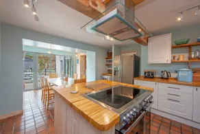 Calgary Byre - Image 4