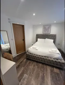 The Birch Lodge located in Pegsdon - Image 2