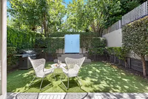 St Kilda Style - Stunning 3 Bedroom House - Image 5