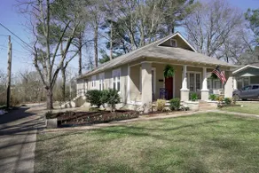 Historic Charm Near Downtown Tupelo - Image 2