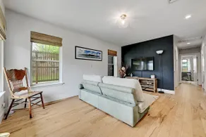 ! Hip South Austin Bungalow with Pool & Backyard ! - Image 4