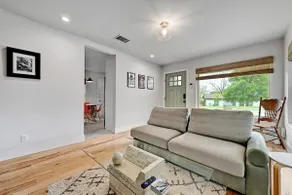 ! Hip South Austin Bungalow with Pool & Backyard ! - Image 3