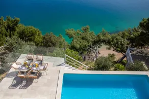 Beachfront Holiday Home - Private Heated Pool - Image 4
