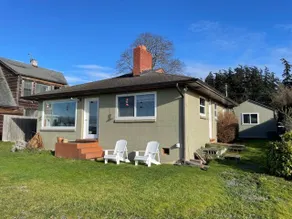 Whidbey Beach Cabin - Image 4