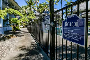 Hilo studio with pool and balcony in Waiakea Villa - Image 5