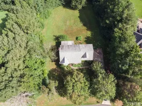 Modern secluded home minutes from DT Raleigh and NCstate - Image 4