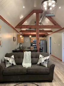 Cozy 2-bedroom apartment Downtown Bourbon. - Image 4