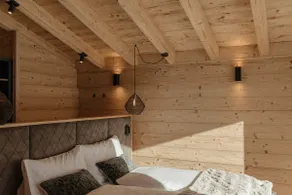 luxury chalet with private jacuzzi and sauna - Image 2