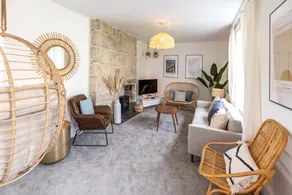 Bright & beautiful 4 bedroom house with sea views - Image 2