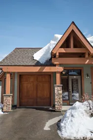 23 Sullivan Stone, Ski In/Out Condo-Hot Tub & Golf - Image 2