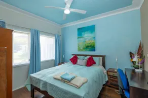 Lovely, Quiet 1 Bedroom Unit in Cronulla - Image 3