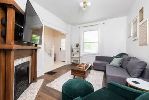 Cozy & Quaint 2BR Home. Centrally Located Gem! - Image 3