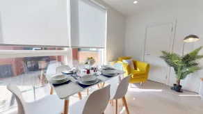Luxury Stevenage Town Centre Apartment - Image 2