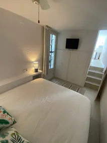 Apartamentos de Marine, Suite Zoé - Image 4