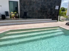 Pool house very close to the beach - Image 3