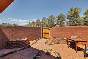 Sandstone Studio w/courtyard, 20 min. from Zion - Image 5