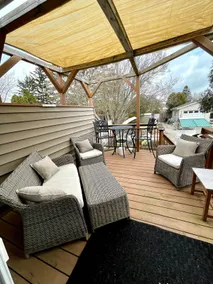 Cozy Cedarwood Suite ☆Terrace ☆ heated salt pool - Image 2