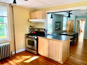 Three bedroom duplex in Stockbridge on the river - Image 4