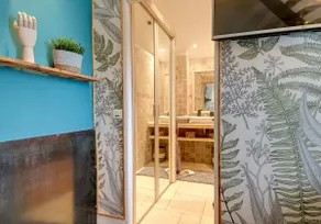 Modern renovated duplex near Cavaillon train station - Image 5