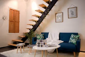 Modern renovated duplex near Cavaillon train station - Image 3