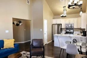 Charming 2 bedroom Twin Bungalow Near Park/Casino. - Image 3