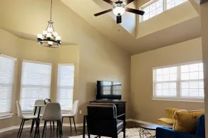 Charming 2 bedroom Twin Bungalow Near Park/Casino. - Image 4