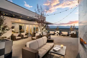 Beautiful Apartment Hot Tub/Pool/Gym/Pet Friendly - Image 4