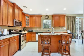 The Country Escape, tranquil 7 bedroom, pool home - Image 2
