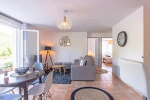 Beautiful apartment with terrace and unobstructed view - Image 4