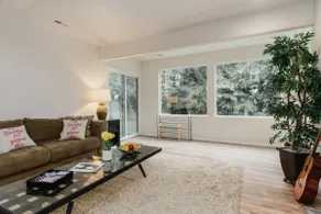 1500sqft 3 bdrm suite - Image 4