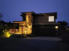 Extraordinary Ocean Views from Modern Abode - Image 3