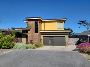 Extraordinary Ocean Views from Modern Abode - Image 2