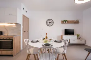 INDIGO BLUE Seaside Deluxe Apartments - Image 3