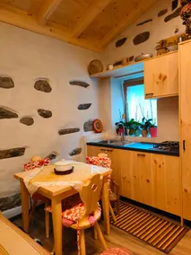 Baita Pierino nestled in the woods! - Image 5