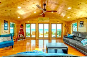 Private Lakefront Cottage Retreat near Niagara - Image 5