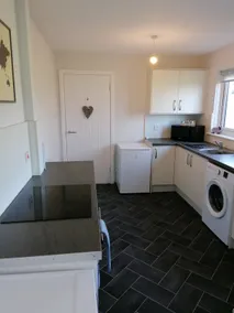 Rural Cosy Two Bedroom Cottage - Image 5