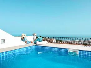 Boutique apt. w/terrace + rooftop terrace & pool - Image 5