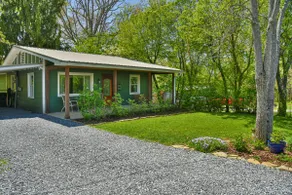 Modern 2 BR Cottage 10 Min from DT, 5 Min from Biltmore - Fresh, Clean & Bright! - Image 2