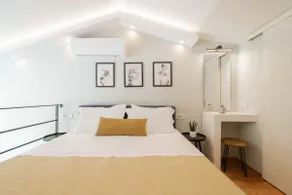 Stylish & elegant loft suite in the city center - Image 4