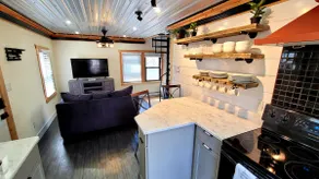 Charming 2 Bed backyard guesthouse close to Peekskill, WestPoint, & trails. - Image 3