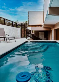 Casa Carey - 3BR house w/heated pool& home theater - Image 2