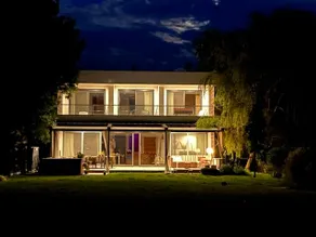 Villa 5 dormitorios de lujo a orillas del lago Balaton. Playa Privada! - Image 2