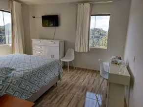 Green View Suite - Image 2