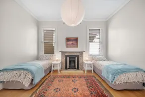Charming 2 Bedroom Home in the Heart of Mosman - Image 4