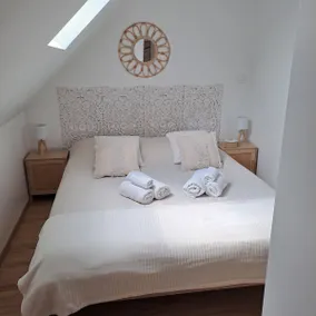 Bright and spacious cozy studio with terrace area - Image 4