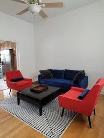 Peaceful and bright 4 bedroom getaway house-5 min from the beach! - Image 5