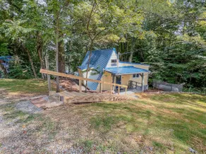 Three A-frame Cabins, a provate Pond, row boats! - Image 4