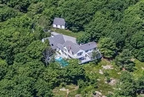 Classic Maine Coastline Estate - Image 4